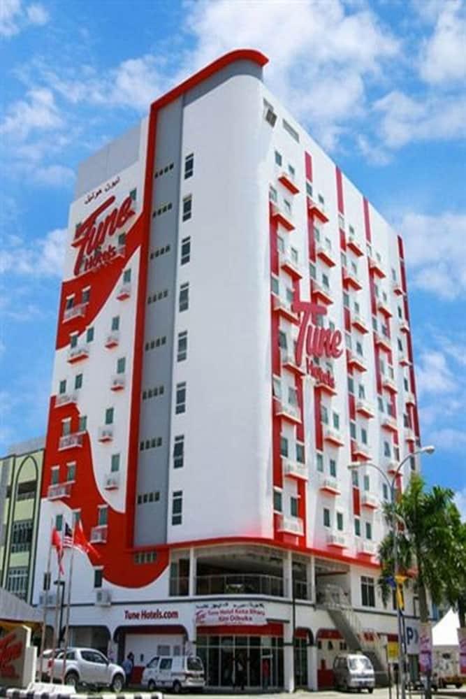 Tune Hotel - Kota Bharu City Centre Екстериор снимка
