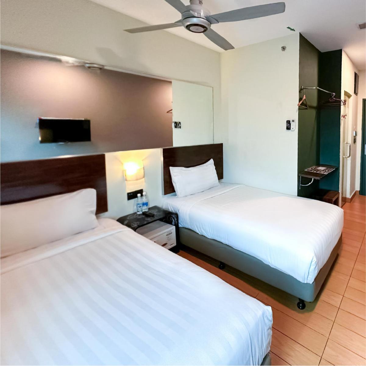 Tune Hotel - Kota Bharu City Centre Екстериор снимка