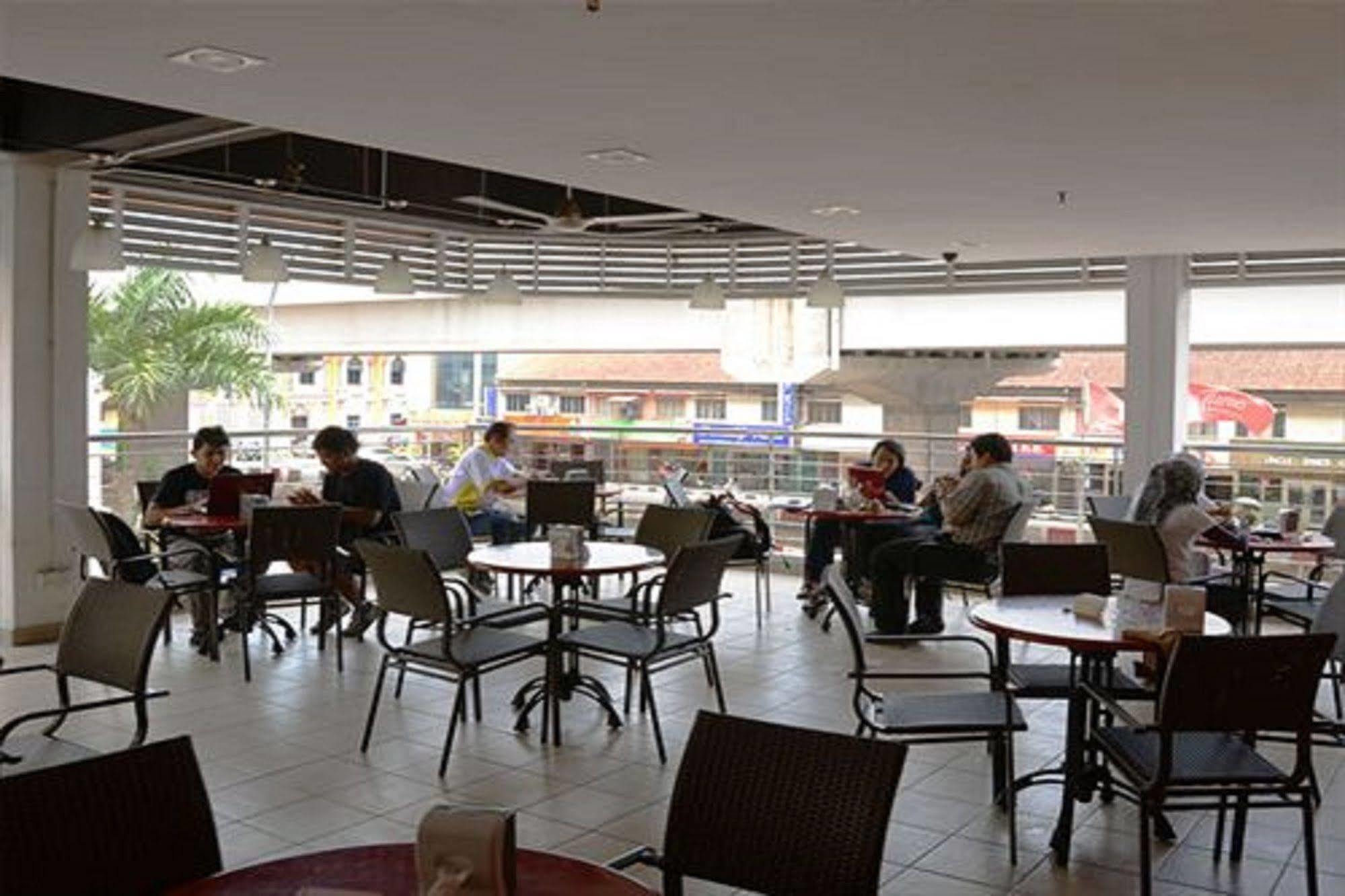 Tune Hotel - Kota Bharu City Centre Екстериор снимка